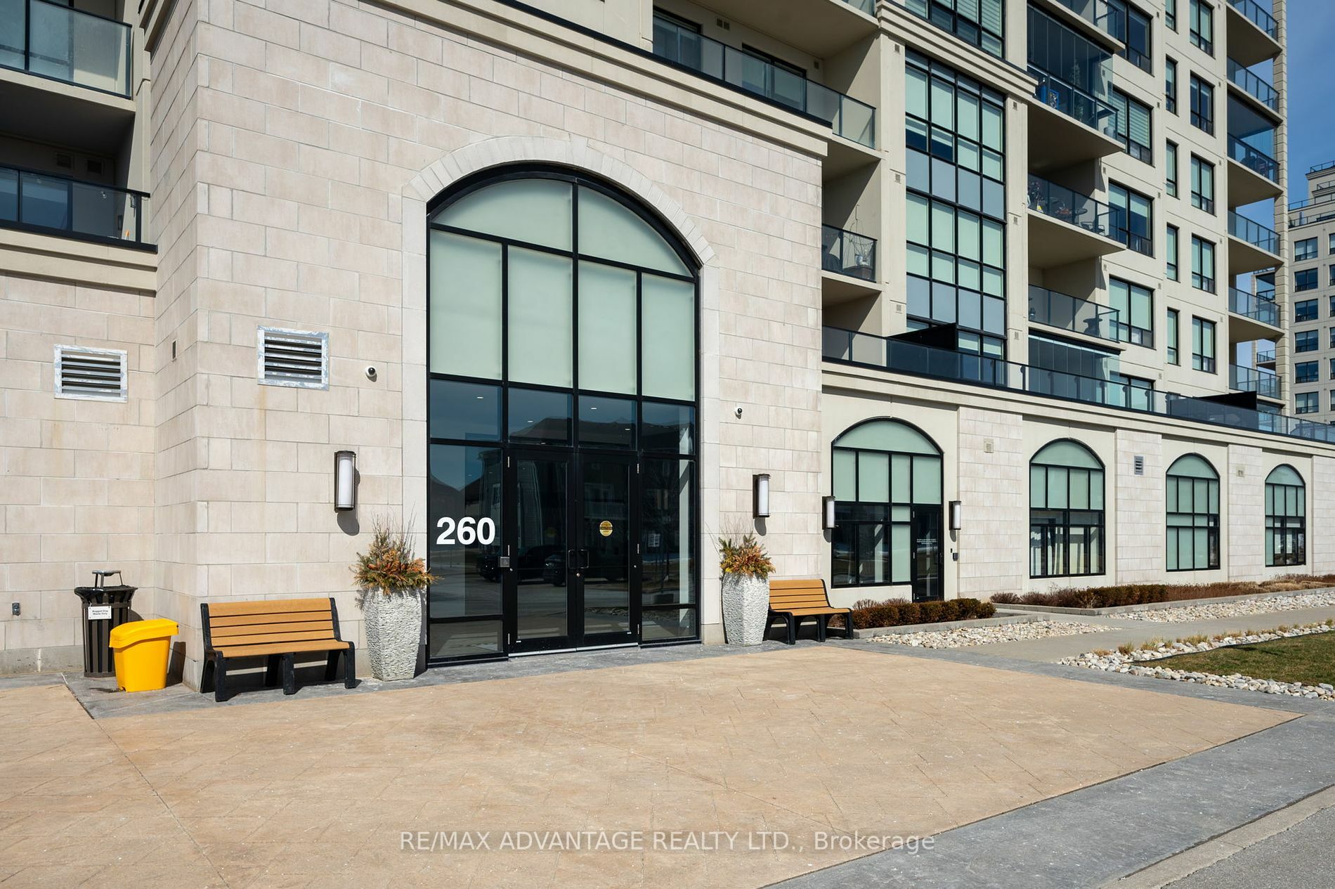 Property Photo:  260 Villagewalk Blvd 706  ON N6G 0W6 