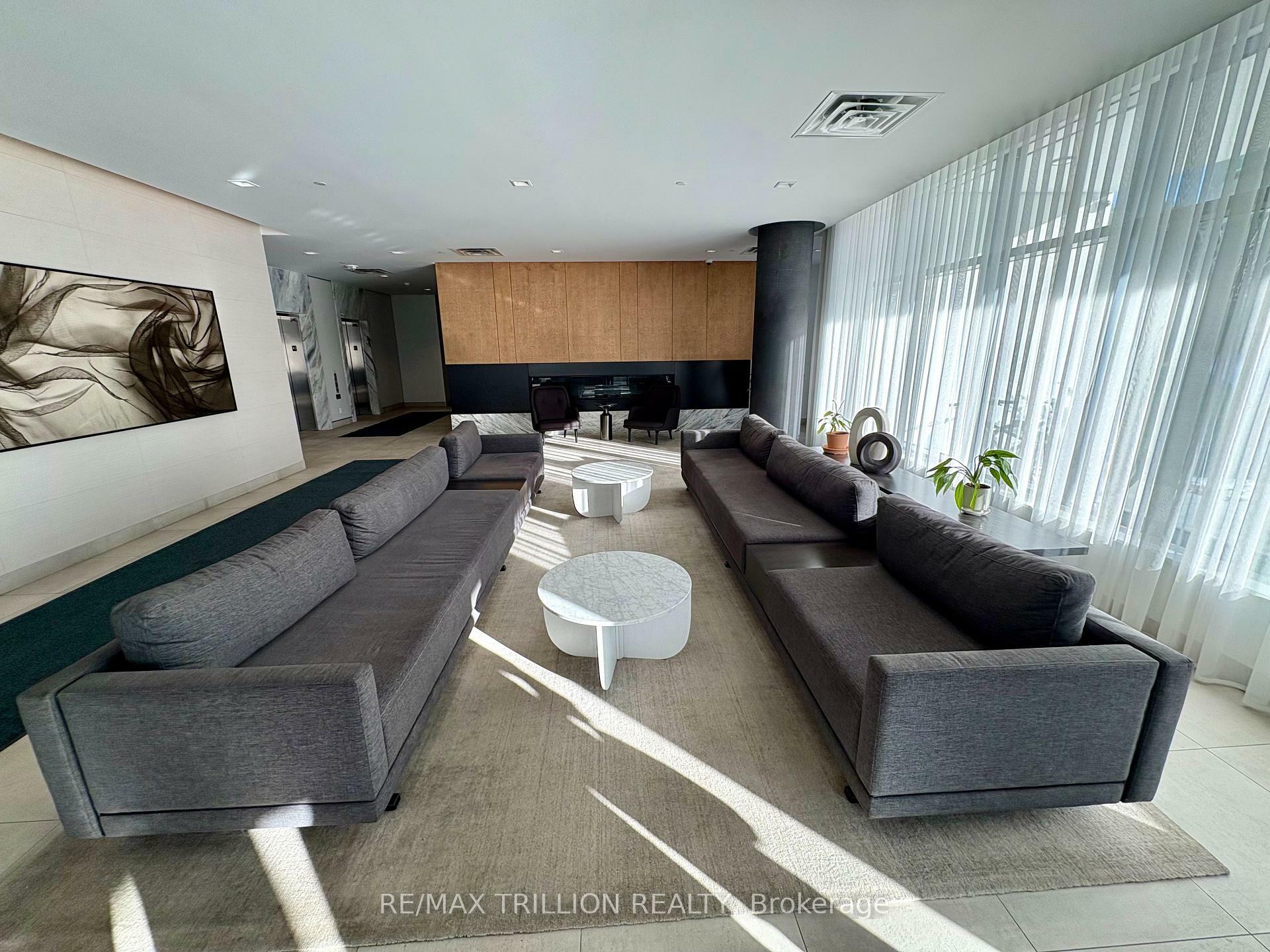 Photo de la propriété: 180 Fairview Mall Drive 603 ON M2J 0G4