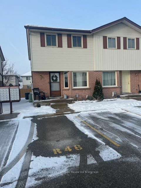 Photo de la propriété:  1093 Nellis St 8  ON N4T 1P5 