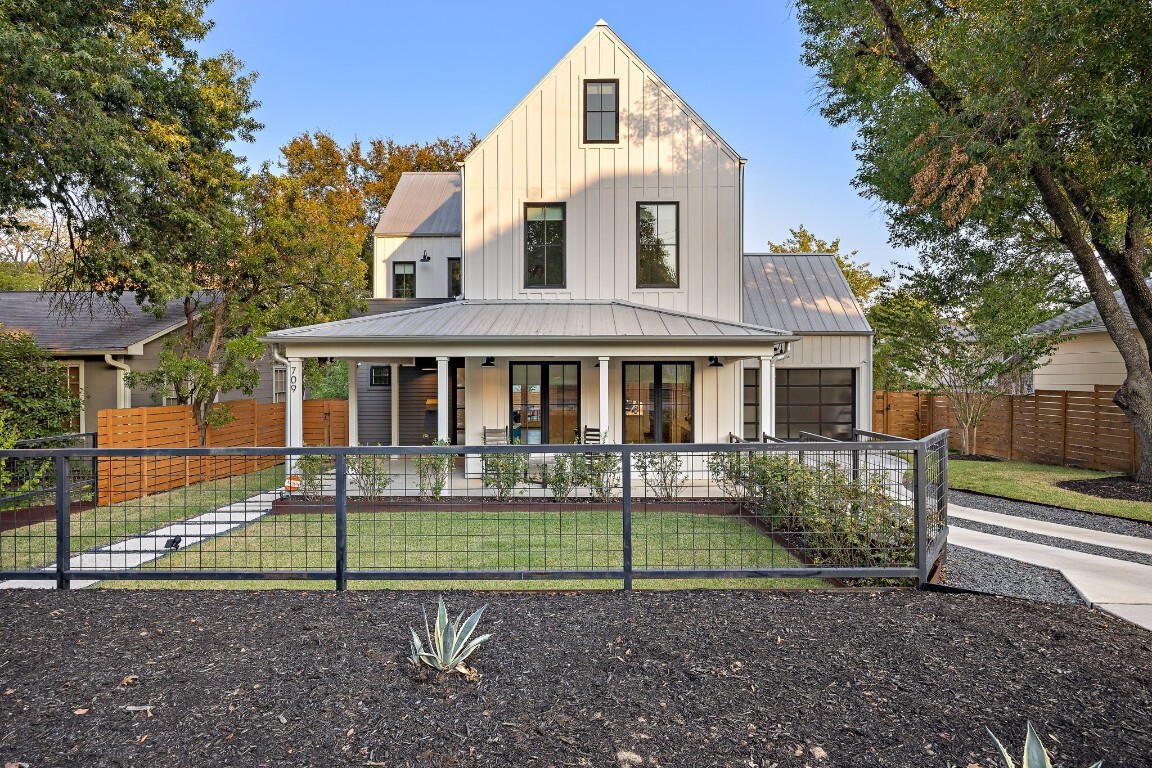 Property Photo: 709 Jessie Street TX 78704