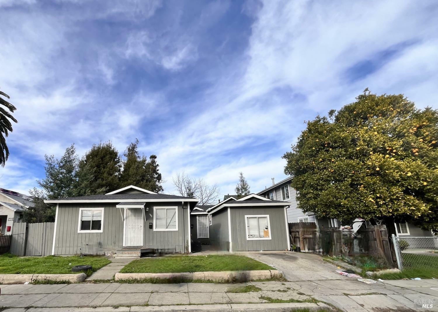 Property Photo: 640 642 Indiana Street CA 94590