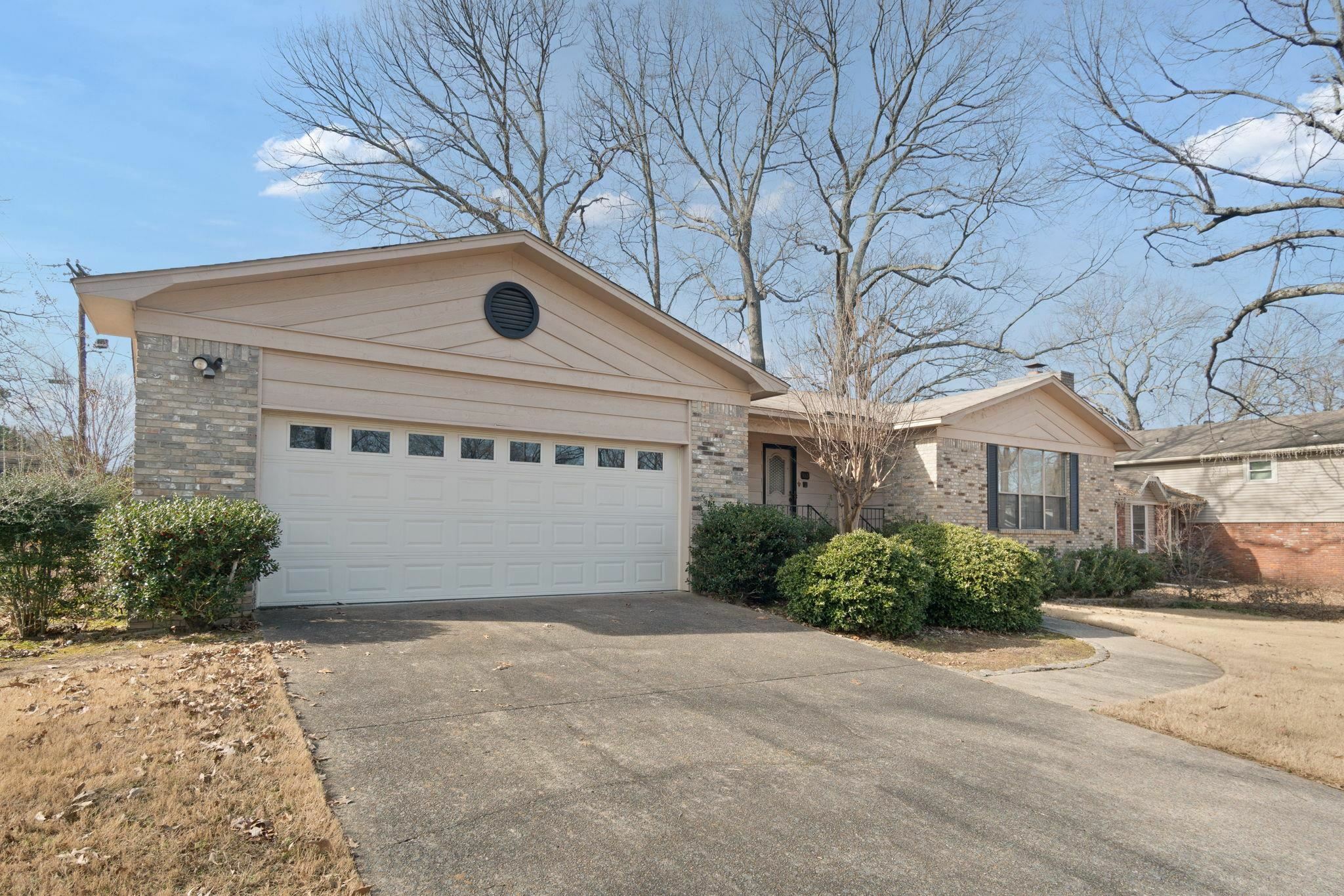 Property Photo:  5009 Burrow Drive  AR 72116 