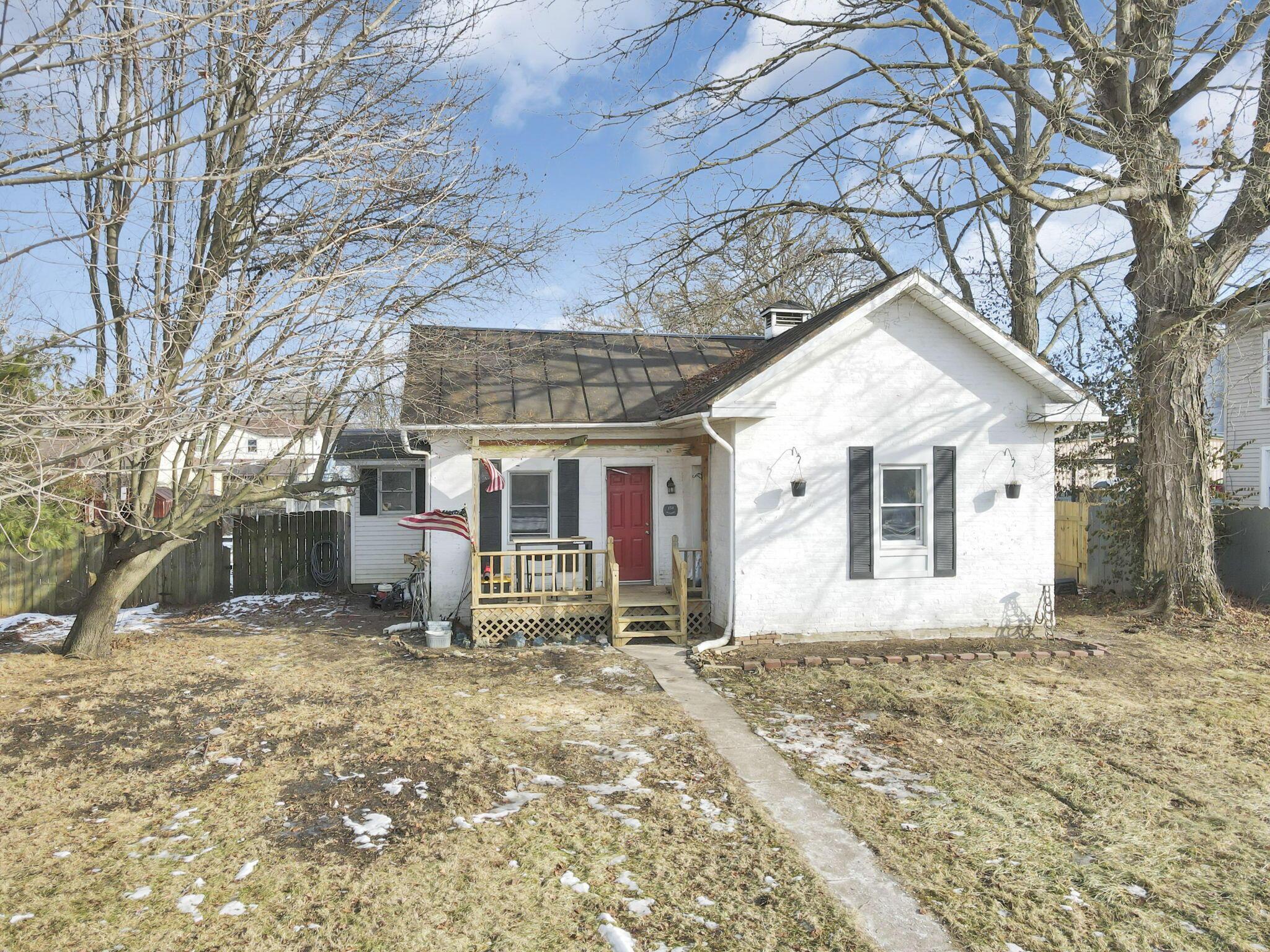 Property Photo: 258 N Central Avenue OH 43080