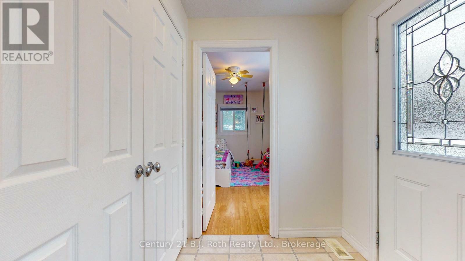 Property Photo:  3245 Grayshott Drive  ON L3V 0Y3 