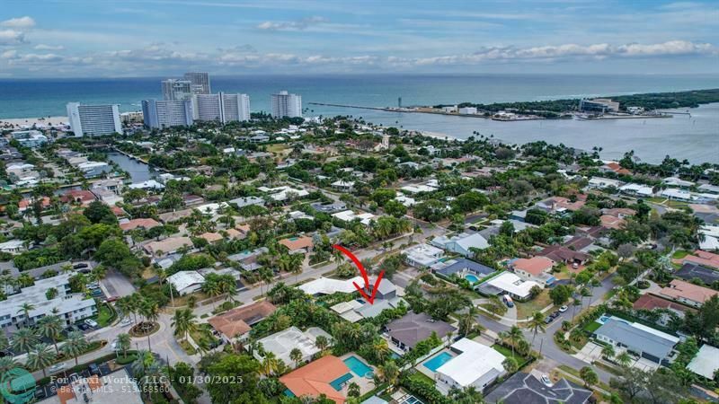 Property Photo:  2215 Manatee Dr  FL 33316 