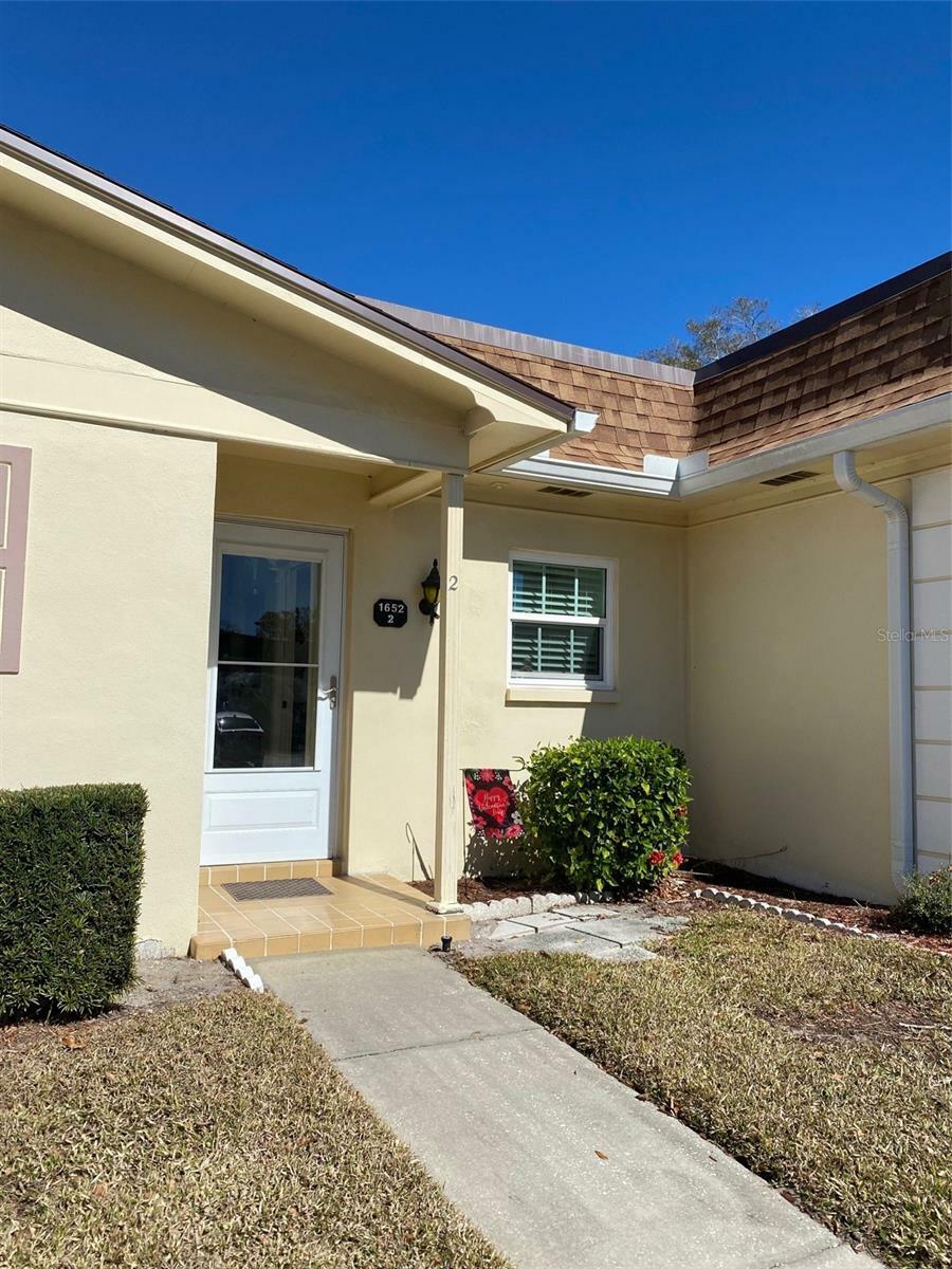 Property Photo:  1652 S Lake Avenue 2  FL 33756 