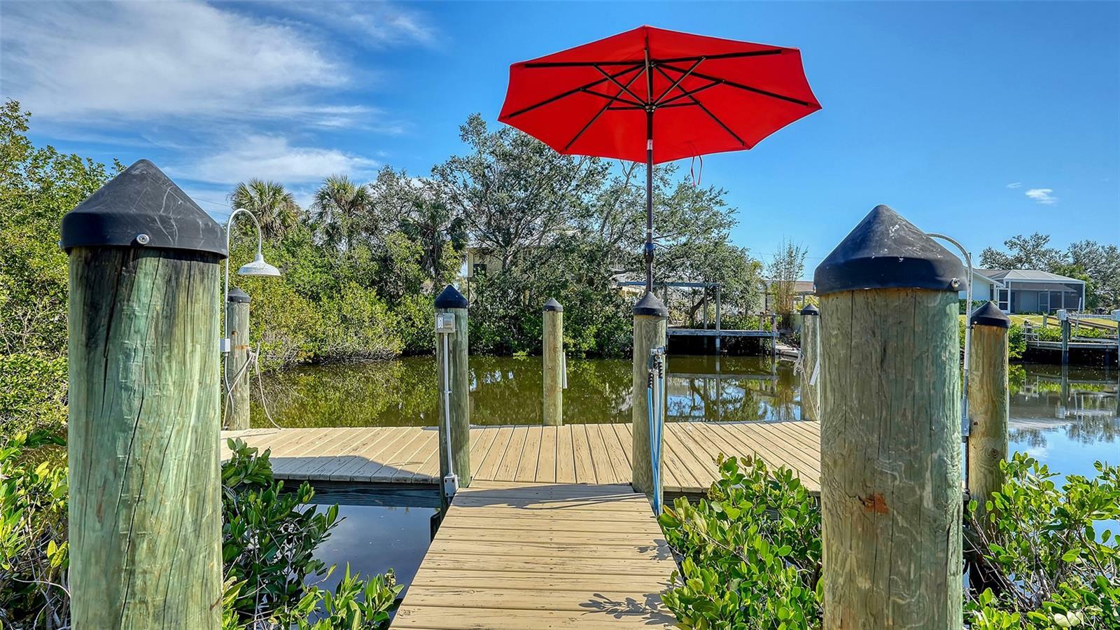 Property Photo:  603 Barnes Parkway  FL 34275 