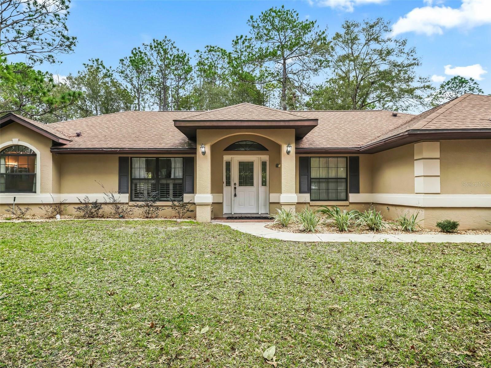 Property Photo: 801 NW 75th Terrace FL 34482