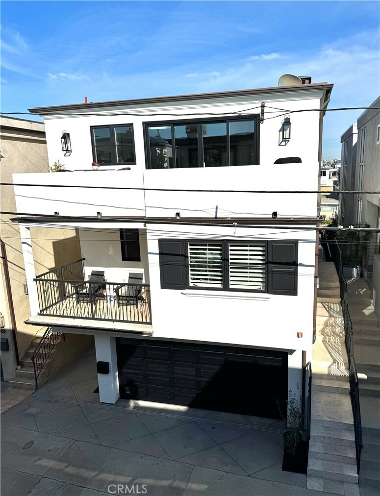 Property Photo: 429 21st Place CA 90266