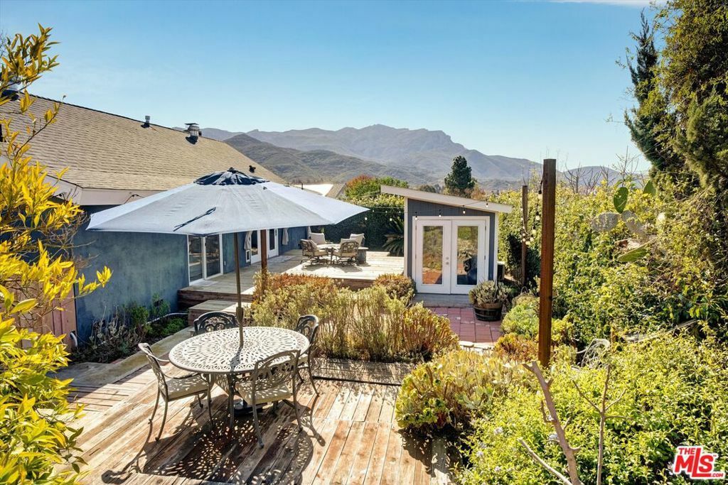 819 S Longford Avenue  Newbury Park CA 91320 photo