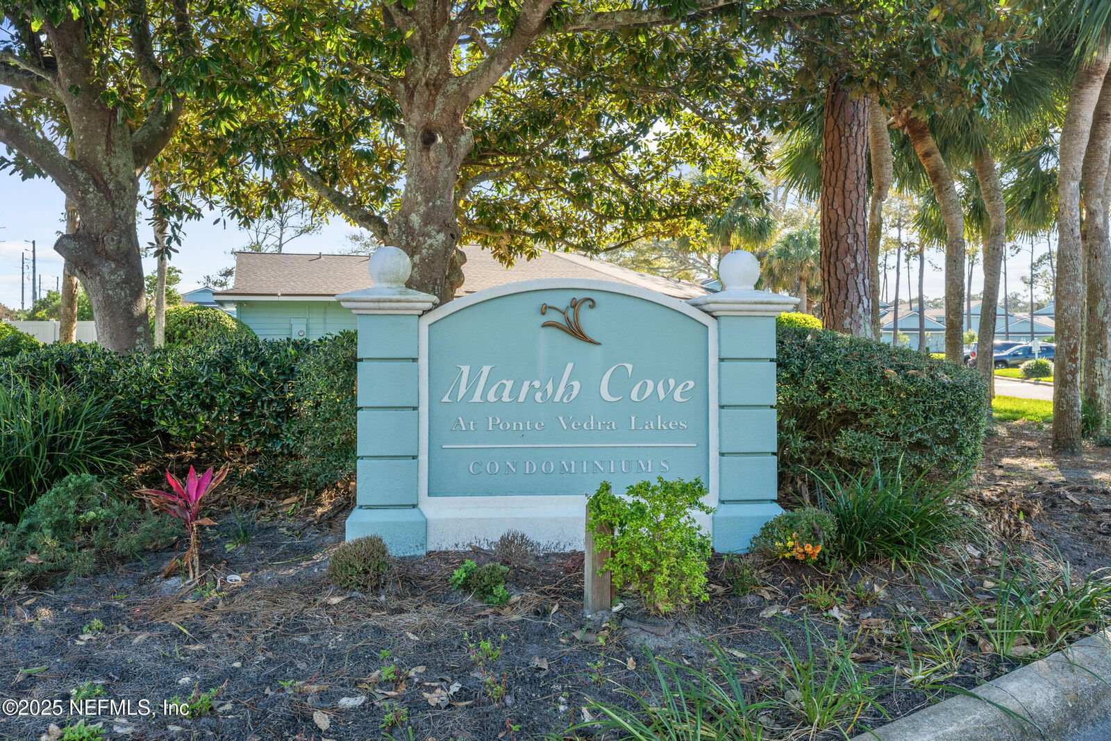 Property Photo: 1402 Marsh Cove Court 1402 FL 32082