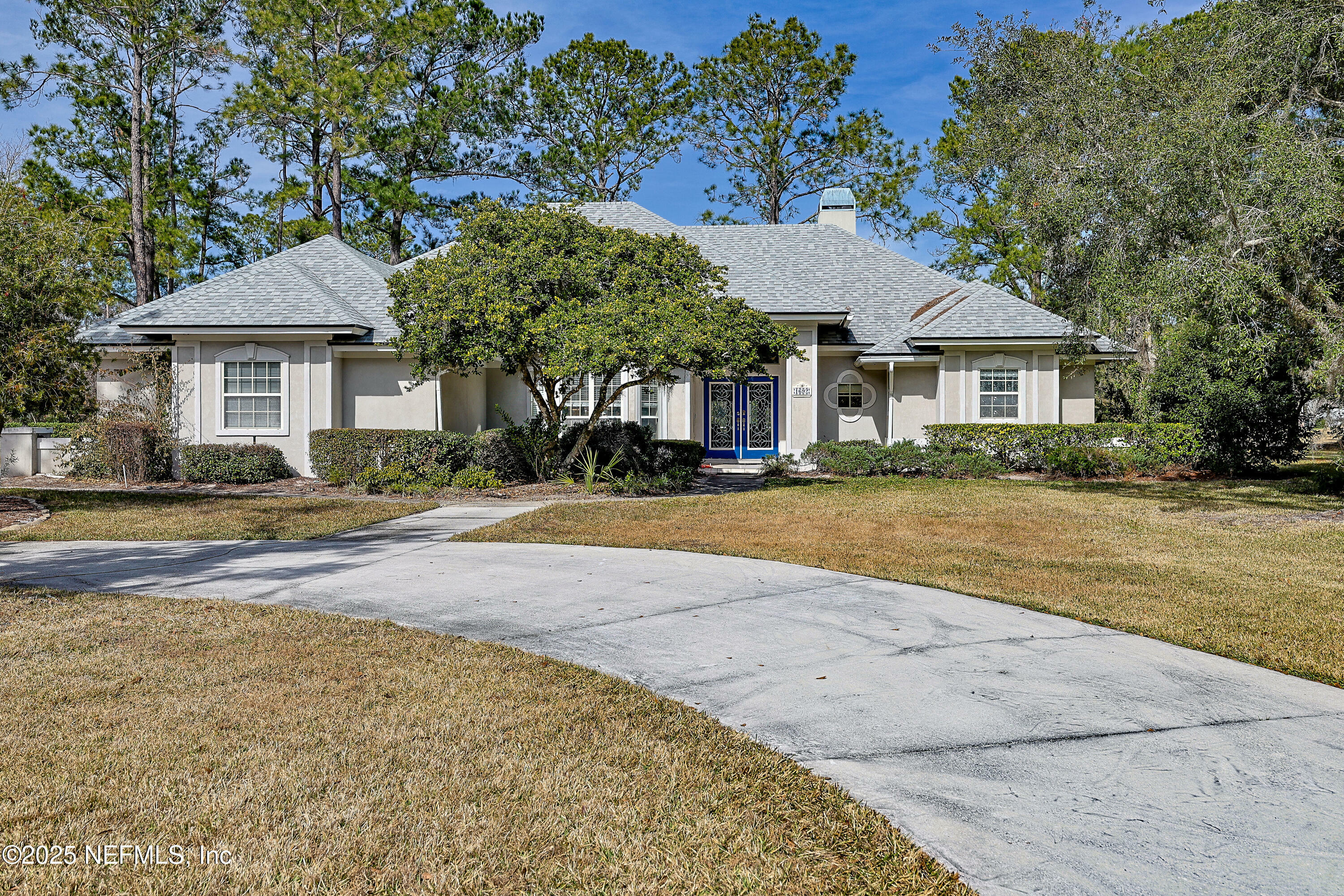 Property Photo:  1692 Colonial Drive  FL 32043 