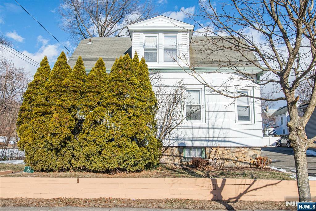 Property Photo:  37 Rea Avenue Avenue  NJ 07506 