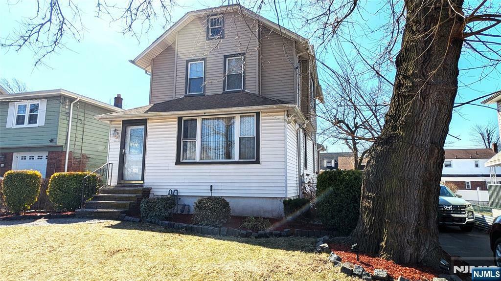 Property Photo:  321 Simons Avenue  NJ 07601 