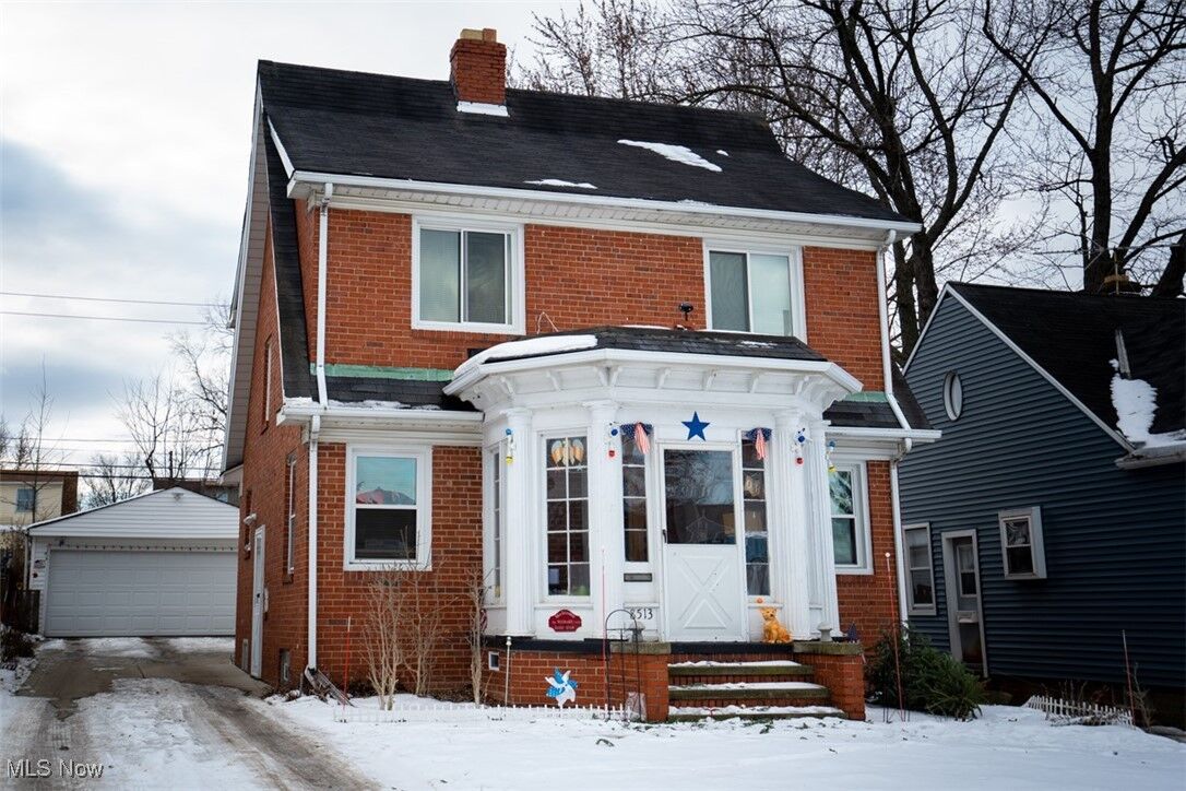 Property Photo: 8513 Fernhill OH 44129