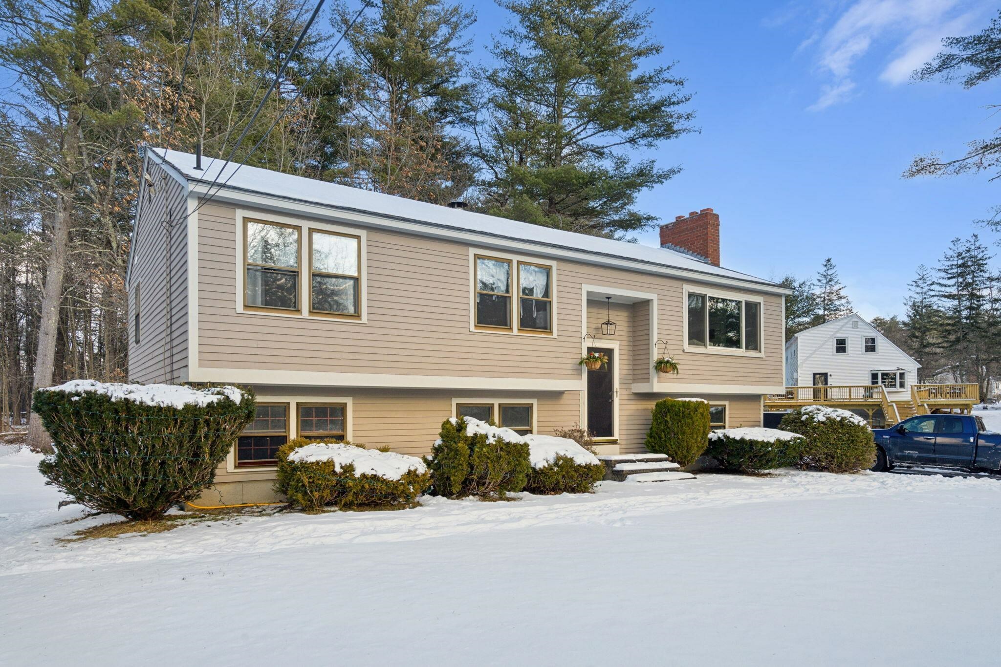 Property Photo:  176 Warner Hill Road  NH 03036 