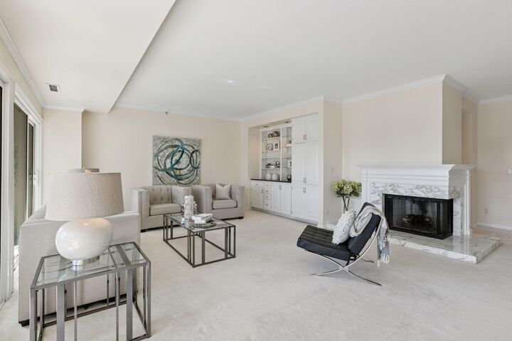 1201 Yale Place 1608  Minneapolis MN 55403 photo