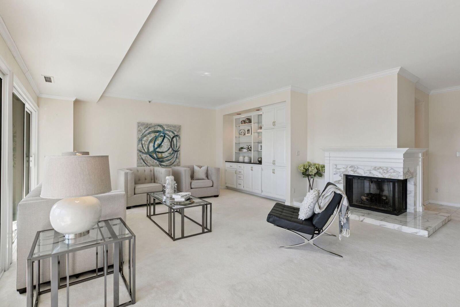 Property Photo: 1201 Yale Place 1608 MN 55403