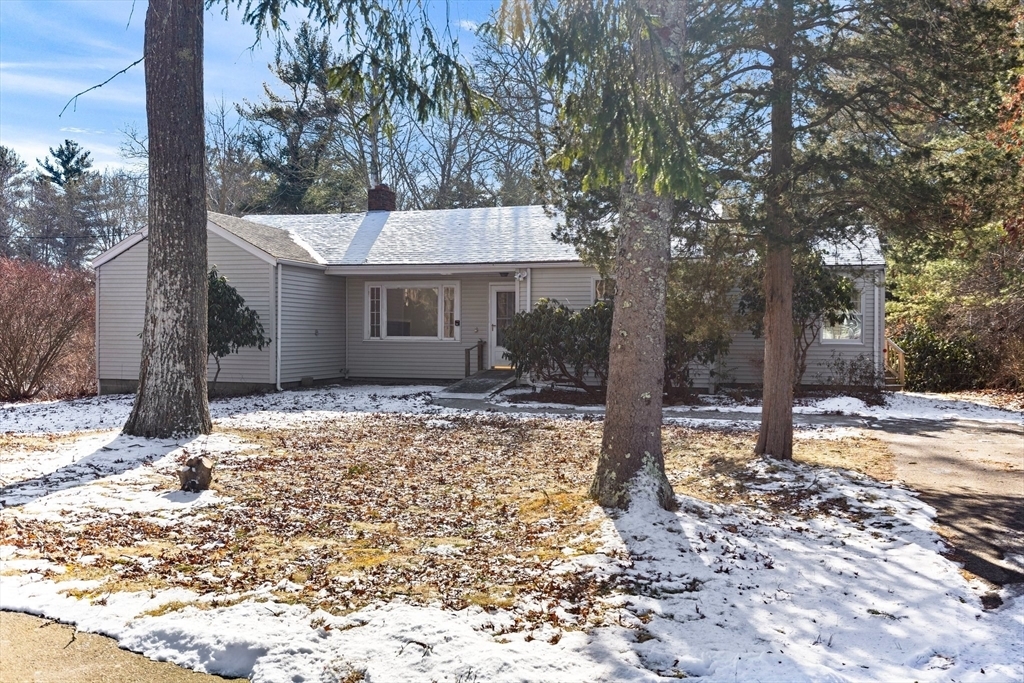 Property Photo: 4 Gault Rd MA 02576