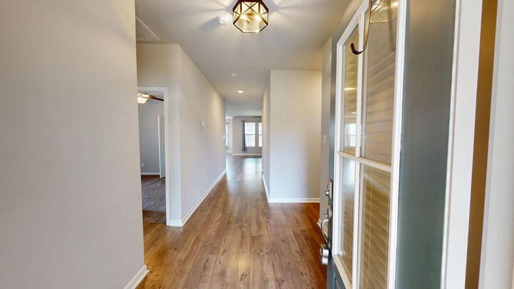 Property Photo: 3139 Crest Ln LA 70607