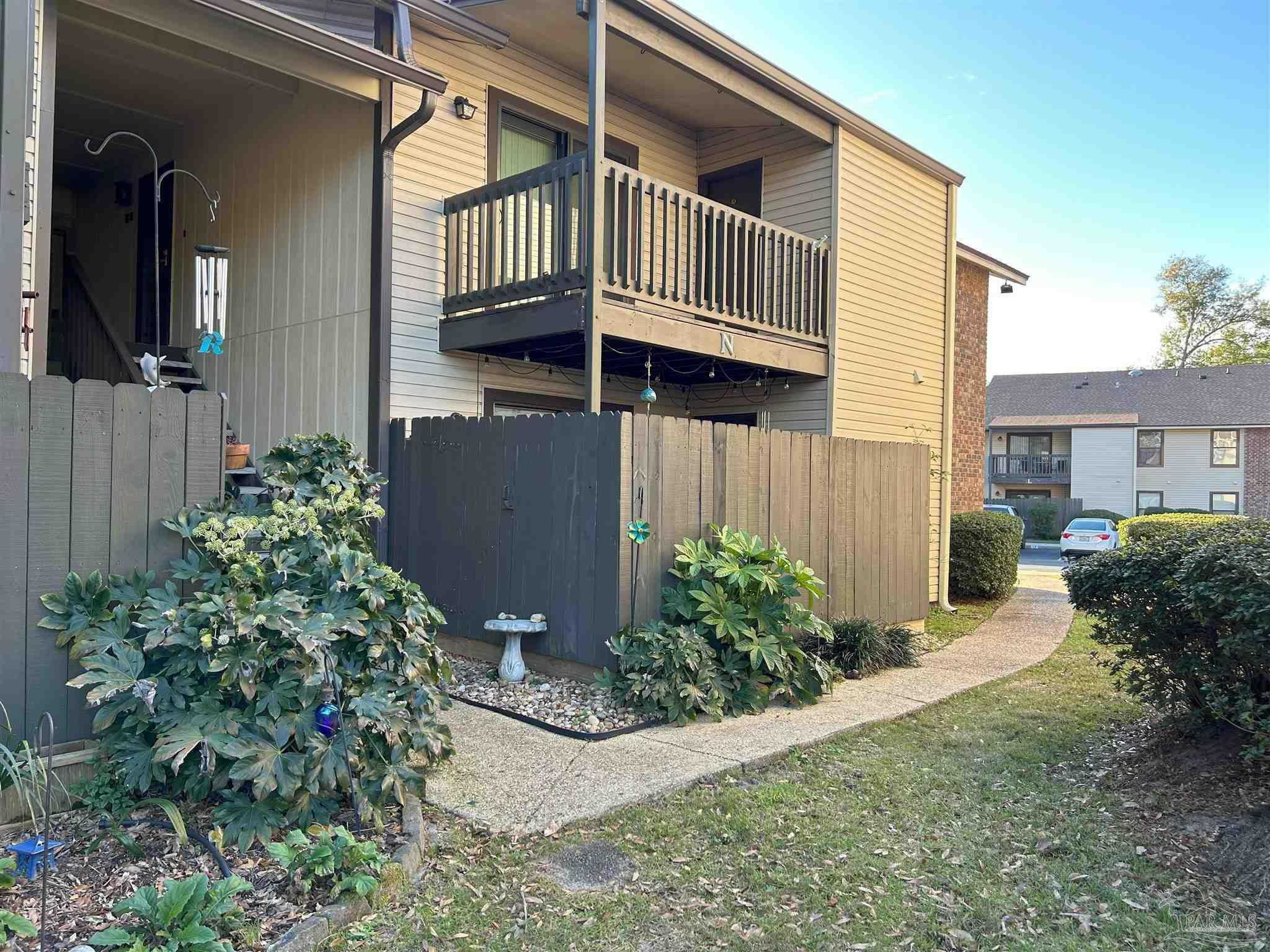 Property Photo: 2201 Scenic Hwy N2 FL 32503