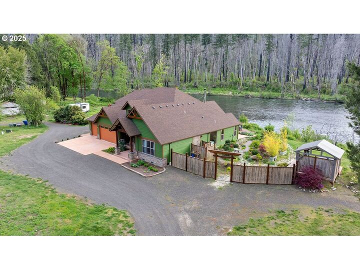 Property Photo:  49164 McKenzie Hwy  OR 97488 