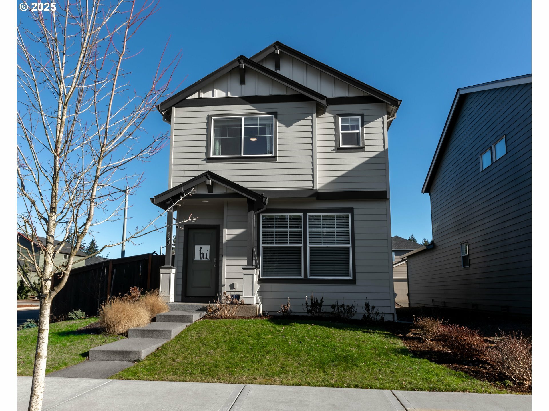 Property Photo:  559 NE 137th Ave  WA 98684 