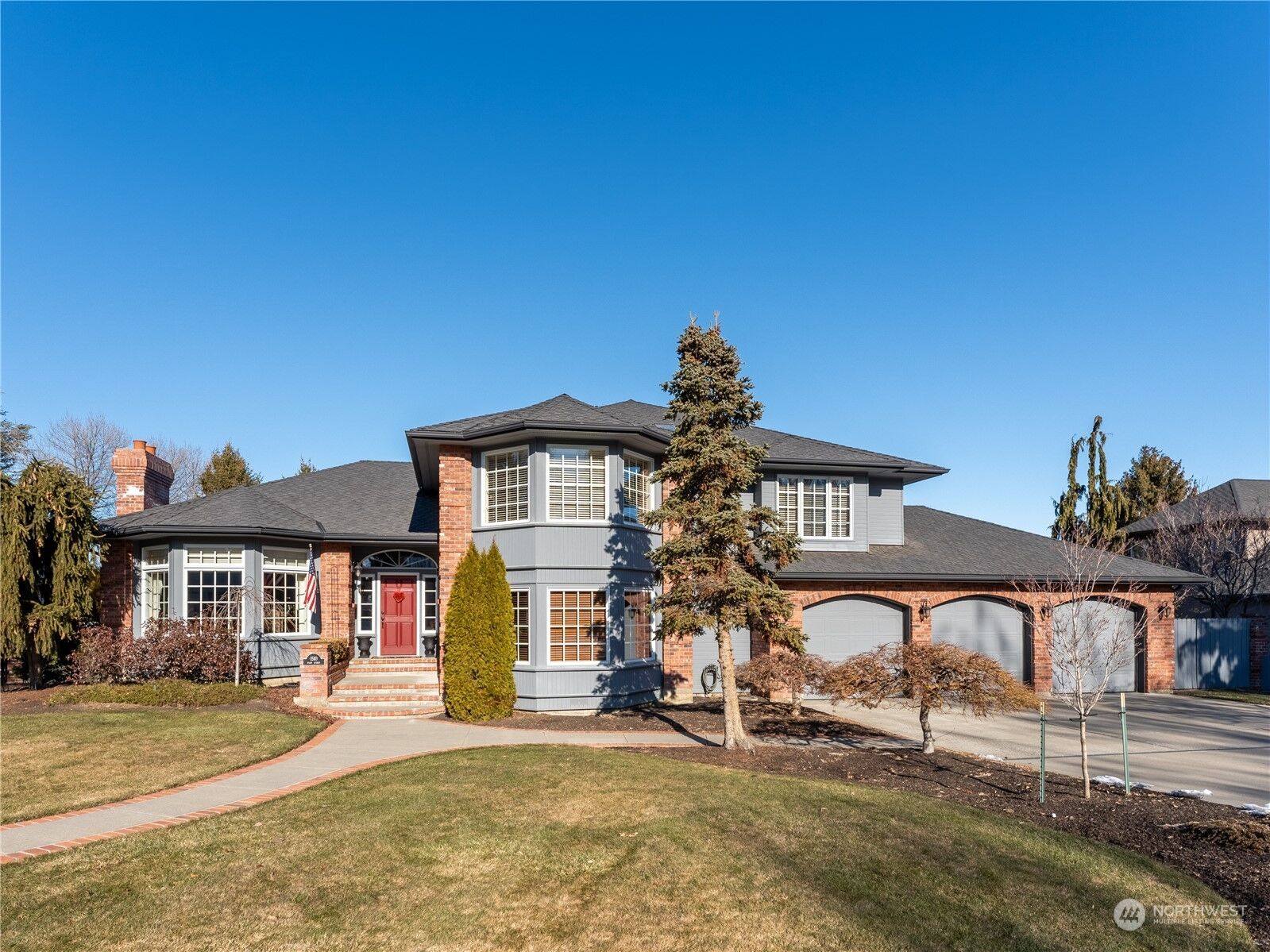 4 bed Wenatchee home for sale: 1510 1st Street, Wenatchee, WA 98801