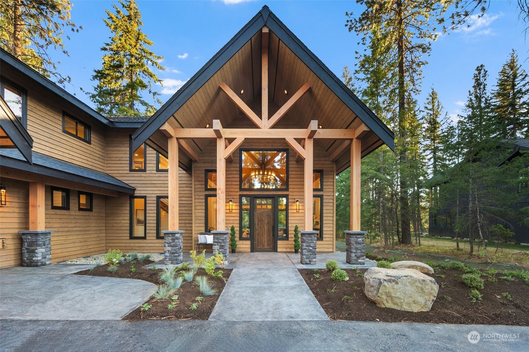 Property Photo: 60 Portal Ct WA 98922