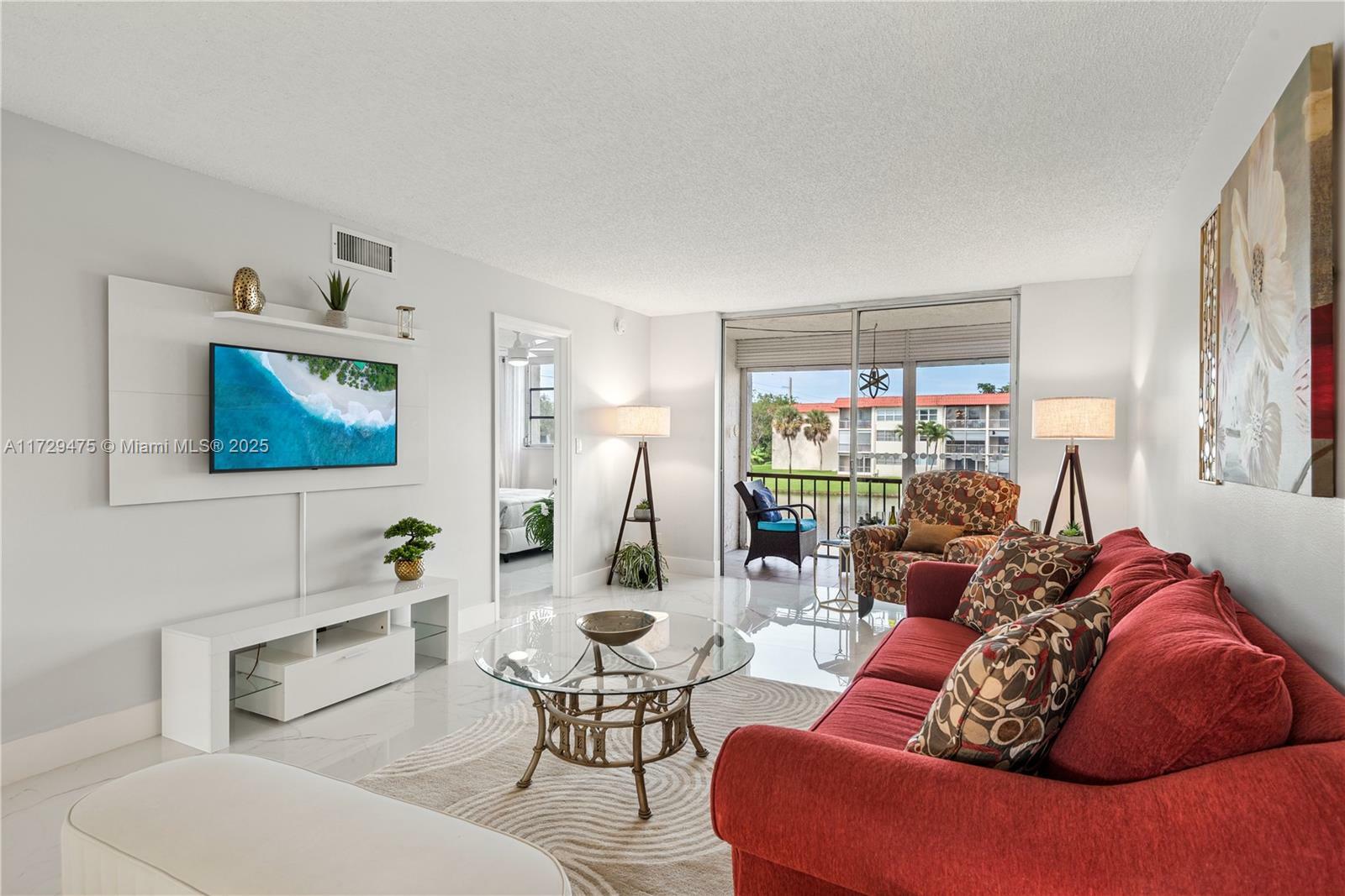 Property Photo: 8971 S Hollybrook Blvd 206 FL 33025