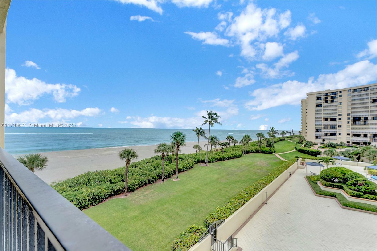 Property Photo:  400 Ocean Trail Way 401  FL 33477 