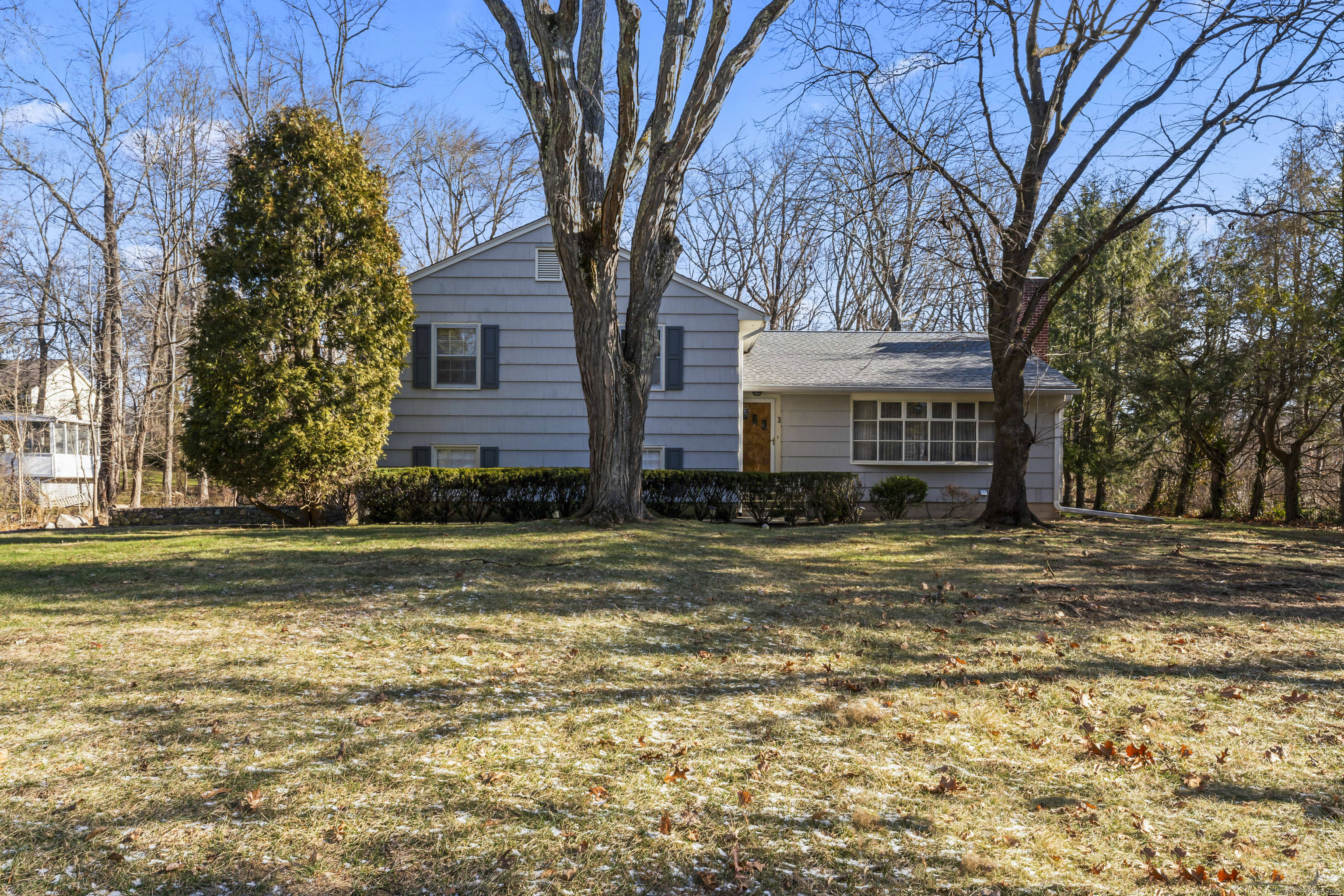 Property Photo:  103 Sanford Lane  CT 06905 