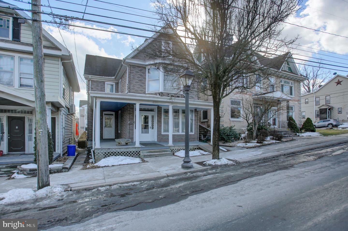 Property Photo:  470 E King Street  PA 17257 