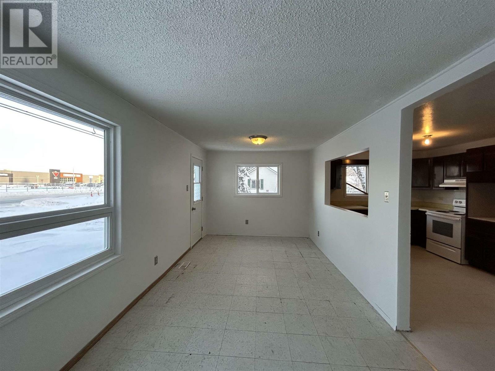 Property Photo:  1109 Kings Highway  ON P9A 3L5 