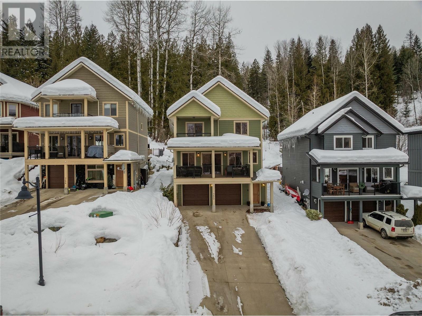 750 Redstone Drive  Rossland BC V0G 1Y0 photo