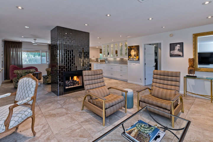 2200 E Acacia  Palm Springs CA 92262 photo