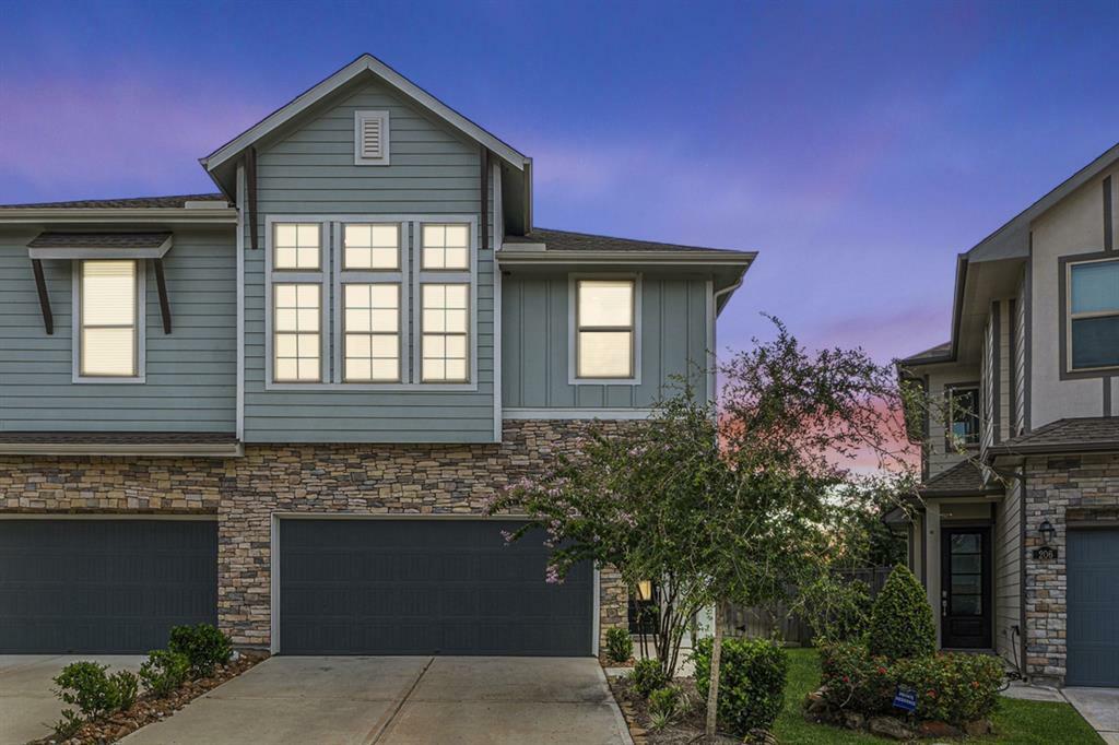 Property Photo: 4727 Glen Isle Drive TX 77009