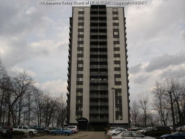 1800 Roundhill Road 307  Charleston WV 25314 photo