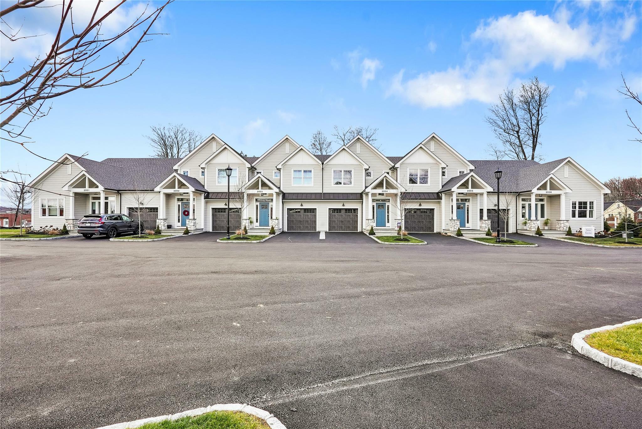 2040 Crompond Road 17  Yorktown Heights NY 10598 photo