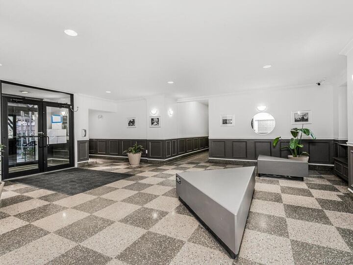 Property Photo: 3840 Greystone Avenue 3A NY 10463