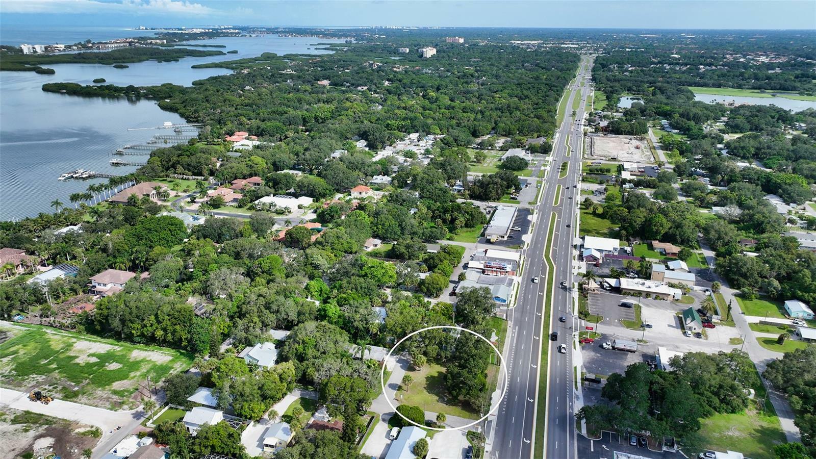 Property Photo:  51 N Tamiami Trail  FL 34229 