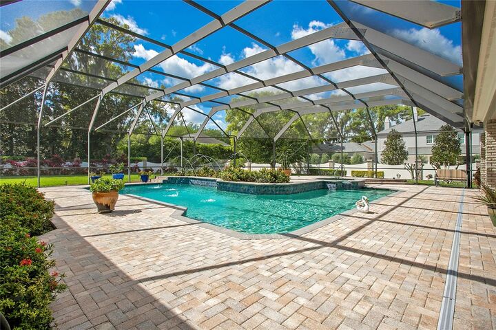 Property Photo:  1419 Hollingsworth Oaks Drive  FL 33803 