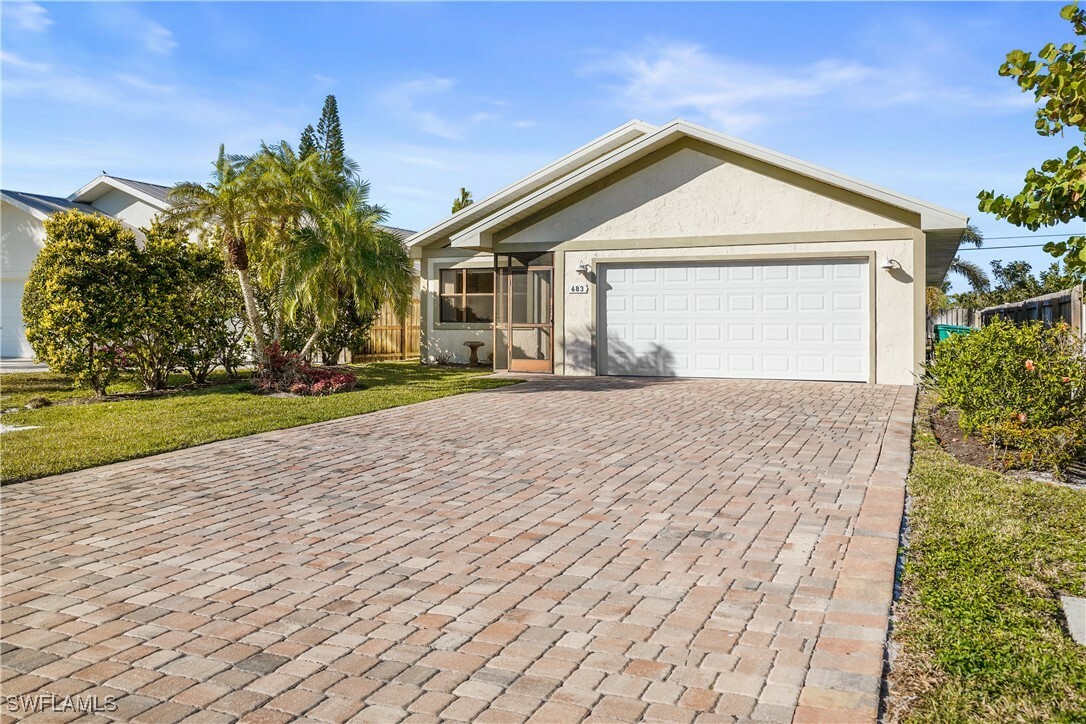 Property Photo:  683 96th Avenue N  FL 34108 