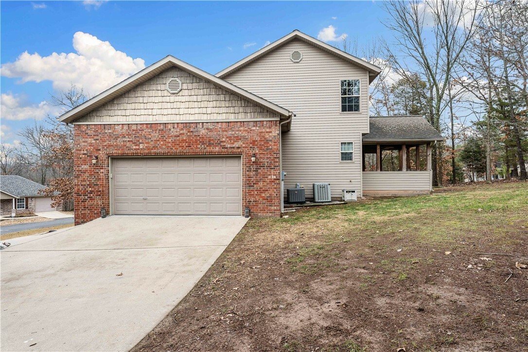 Property Photo:  8 Duxford Circle  AR 72714 