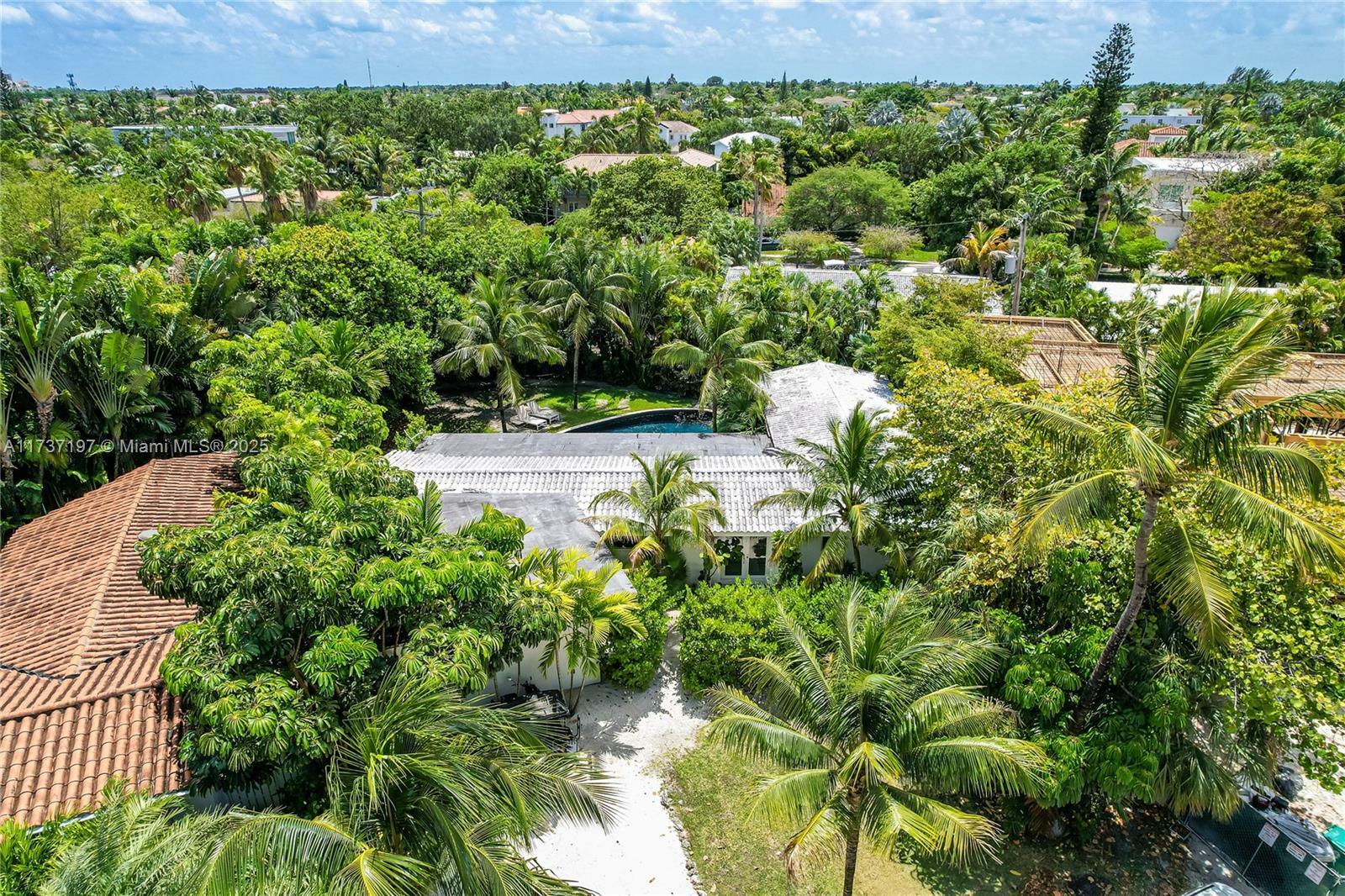 385 Harbor Ct  Key Biscayne FL 33149 photo