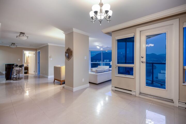 Photo de la propriété:  1415 W Georgia Street 2303  BC V6G 3C8 