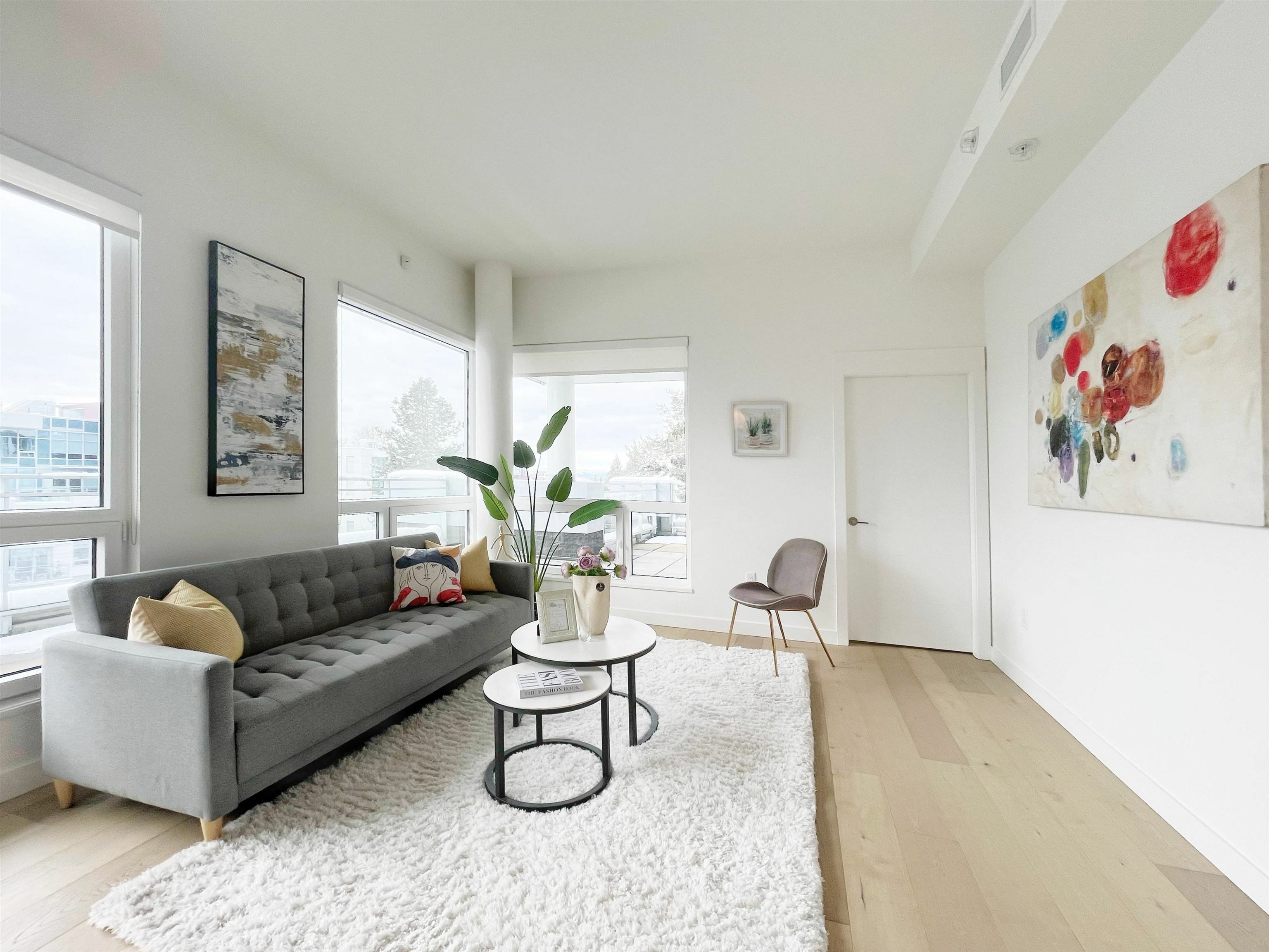 Property Photo: 5058 Cambie Street 505 BC V5Z 2Z5