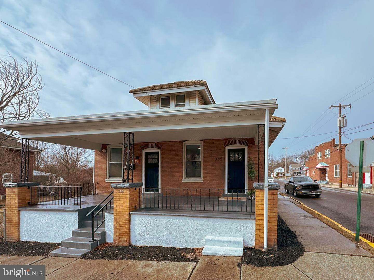 Property Photo:  335 E Vine Street  PA 19464 