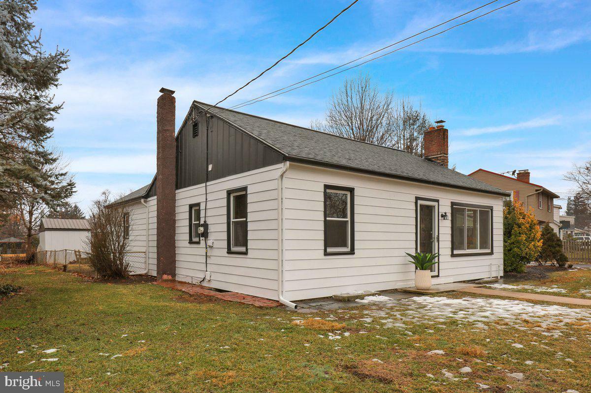 Property Photo:  17 Columbia Avenue  PA 17552 