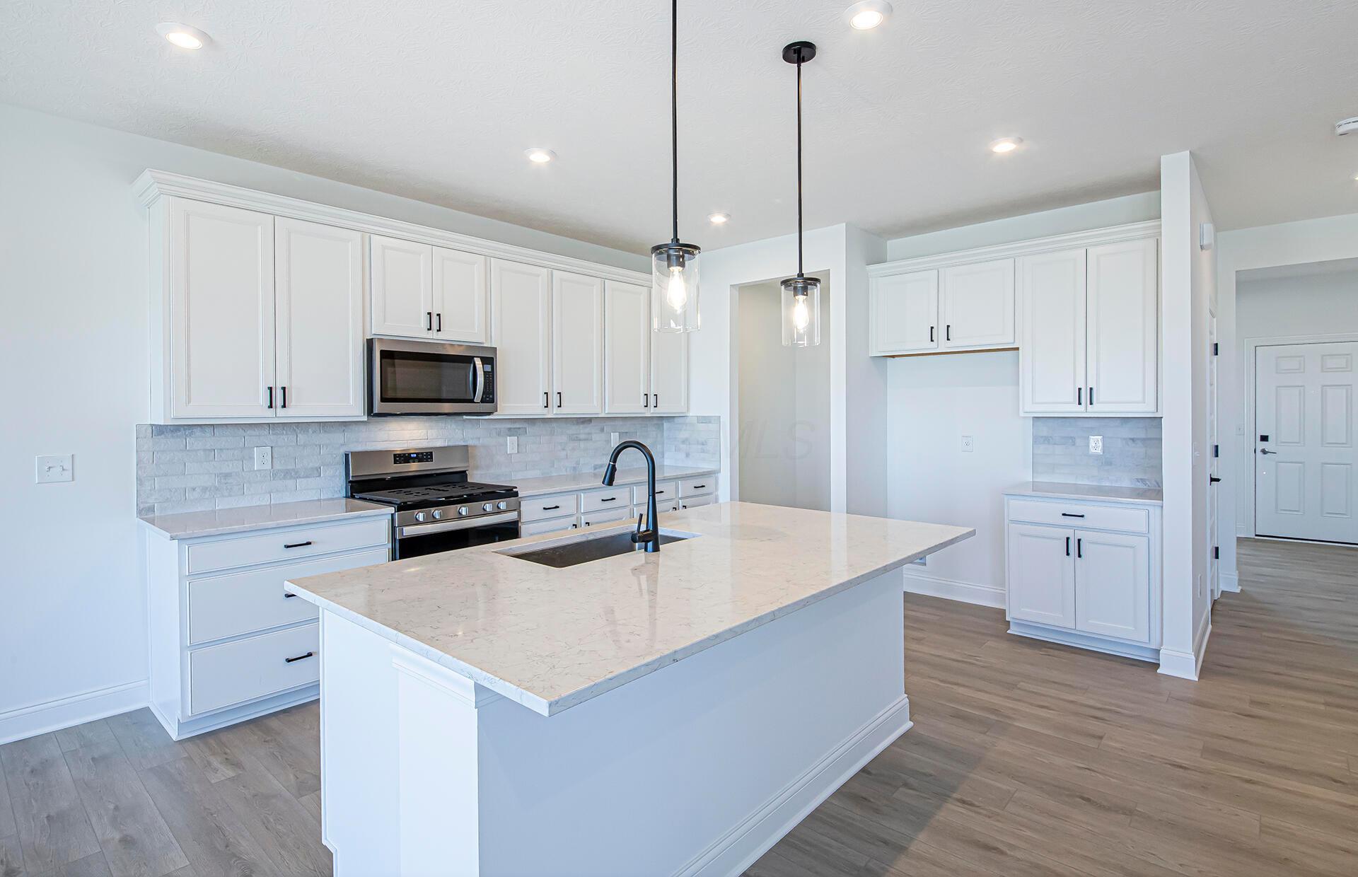 Property Photo: 190 Spelt Street OH 43040